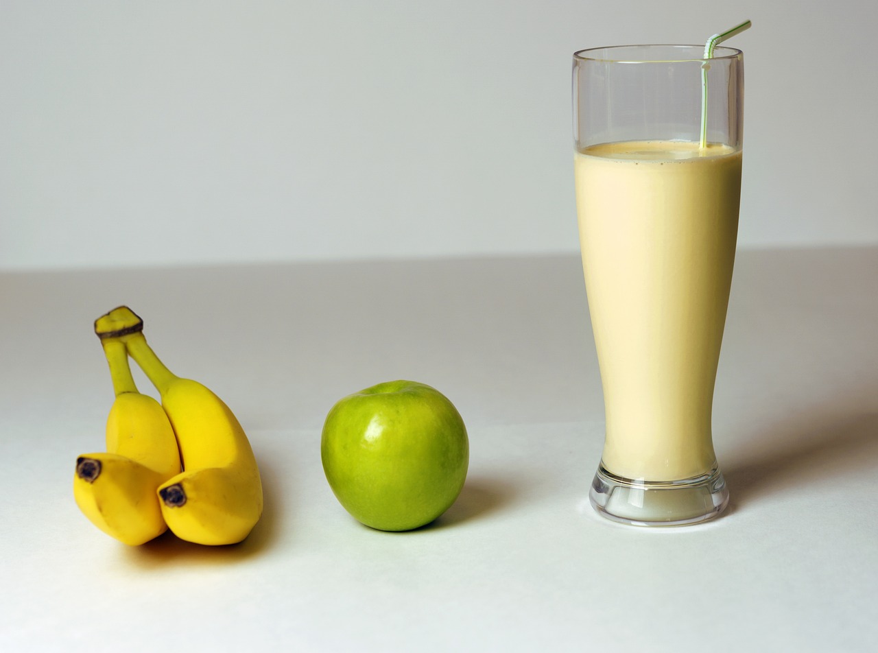 How to Create Flavorful Smoothies with Superfoods